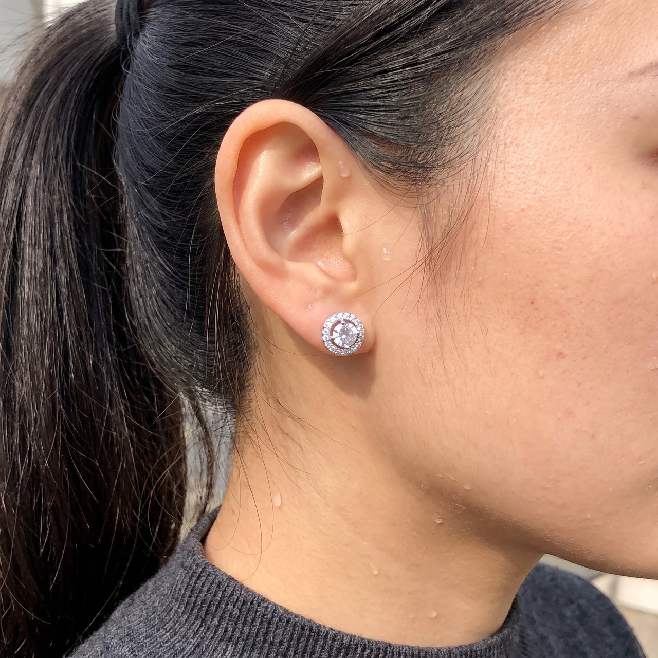 Round stud earrings — close-up of the details, silver | SKU: 19991927