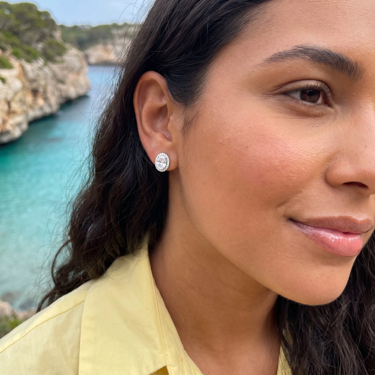 Oval earrings — worn on a getaway, silver | SKU: 6306968-white