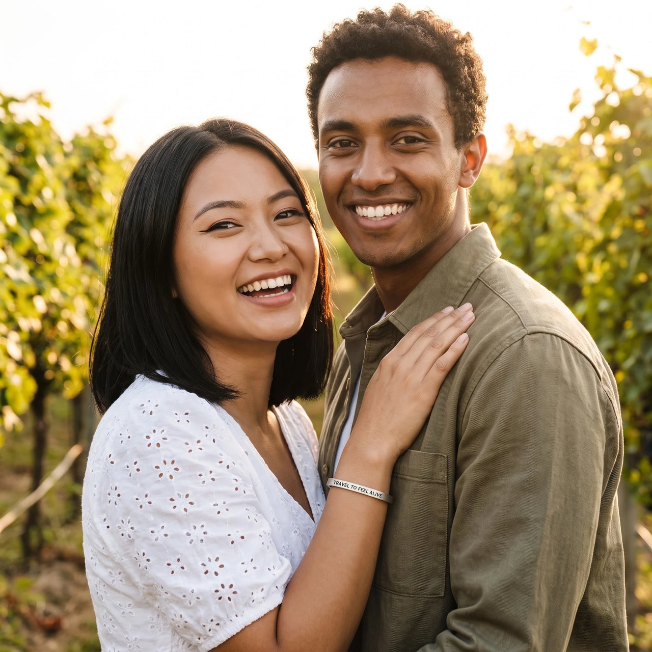 Travel bracelet — worn by a couple, silver | SKU: ttfa-wg